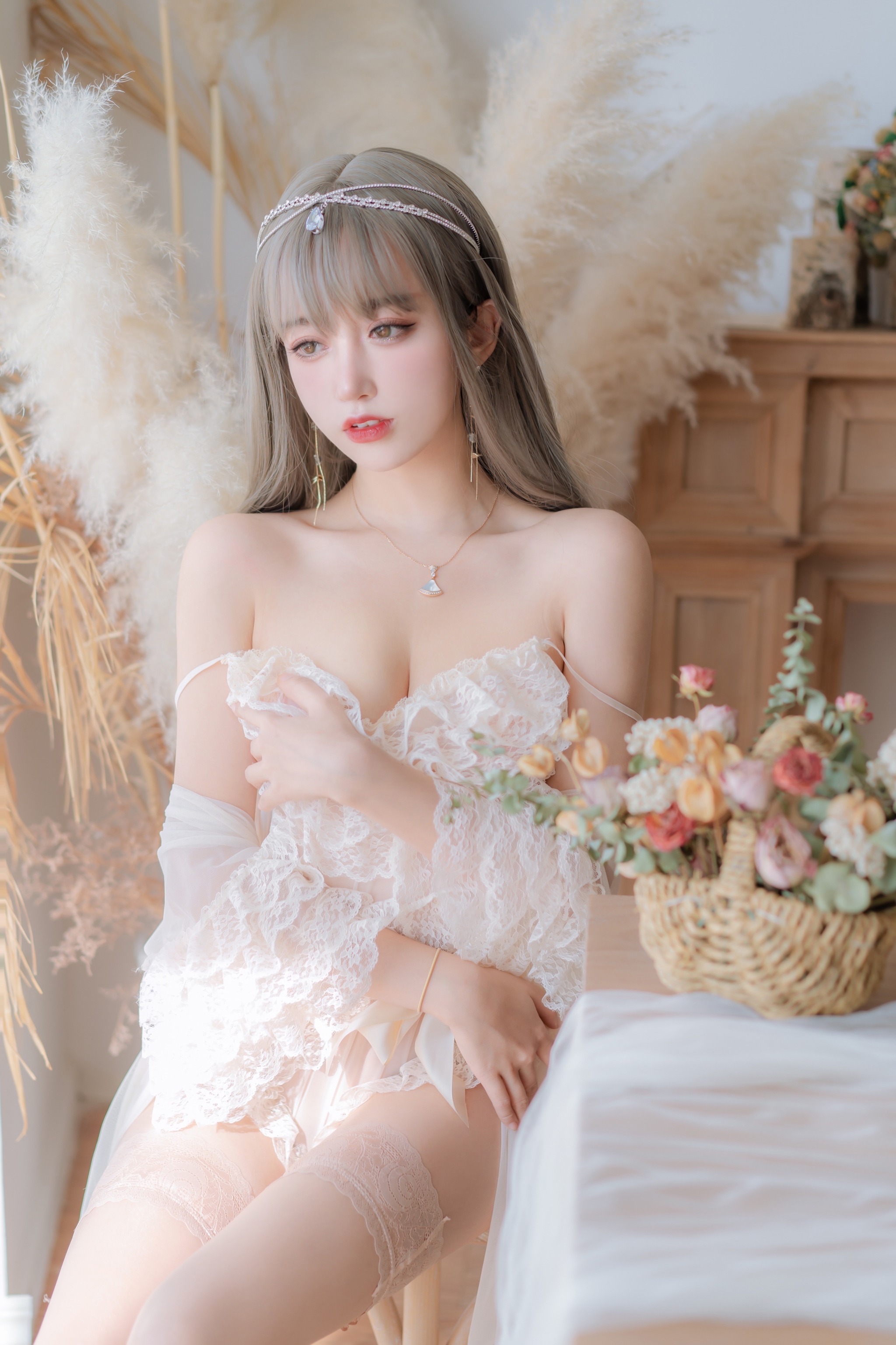 过期米线线喵 – NO.128 凡尔赛公主 [52P]-XikXak